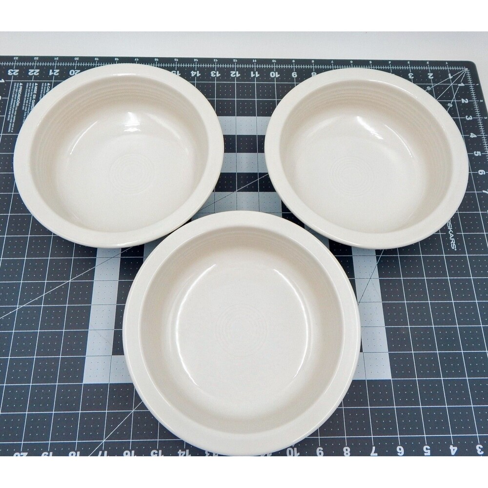 Fiesta White Nappy 8-1/2 Inch Bowl Vegetable Serving Fiestaware HLC USA - Picture 12 of 13